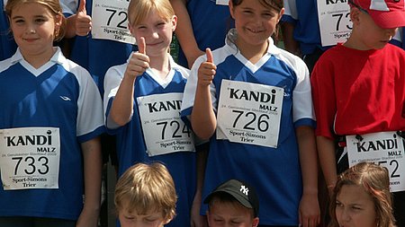 HANDBALLER LAUFT ........