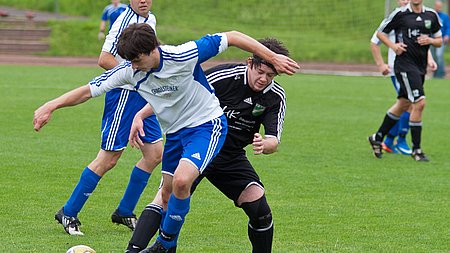Fußballer nehmen erste Pokalhürde