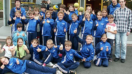 Handballkids im Paradies - ?Kinder bewegt euch!? ? So schön kann Sport sein